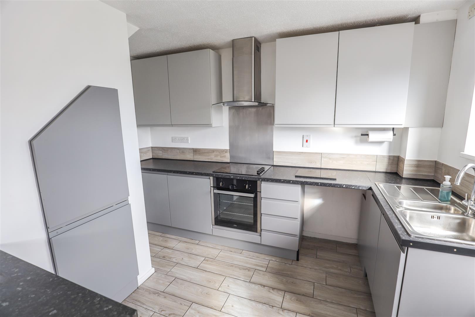 16 Harding Close, Boverton, Llantwit Major, Vale of Glamorgan, CF61 1GX